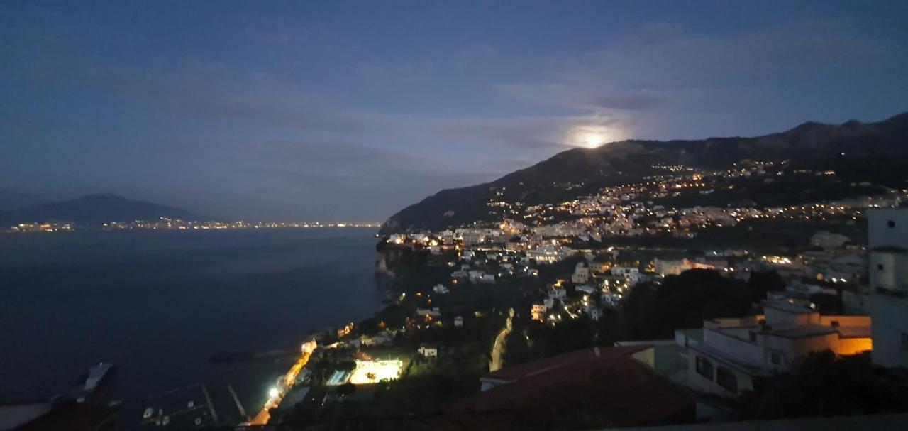 Apartamento Dimora del Conte Vico Equense Exterior foto
